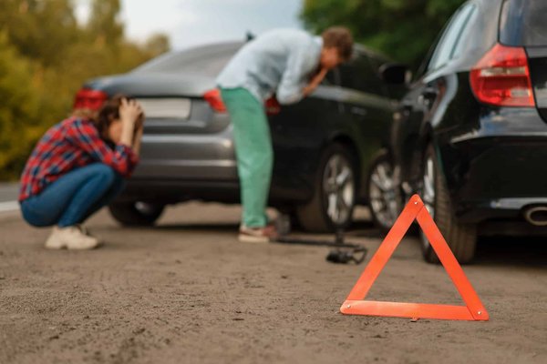 Quelles sont les erreurs à éviter en cas d'accident de voiture?