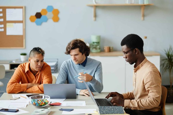 Découvrez l'avenir incertain du monde des affaires